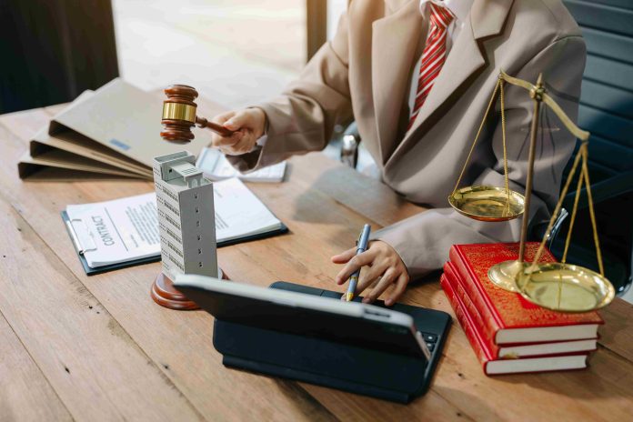 How Real Estate Lawyers in Dubai Protect Your Property Investments